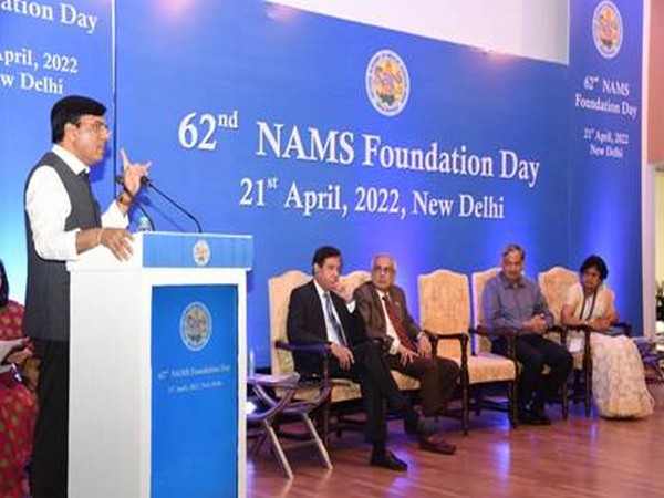 Union Health Minister Mansukh Mandaviya addresses 62nd Foundation Day Ceremony of National Academy of Medical Sciences (Picture courtesy: PIB)