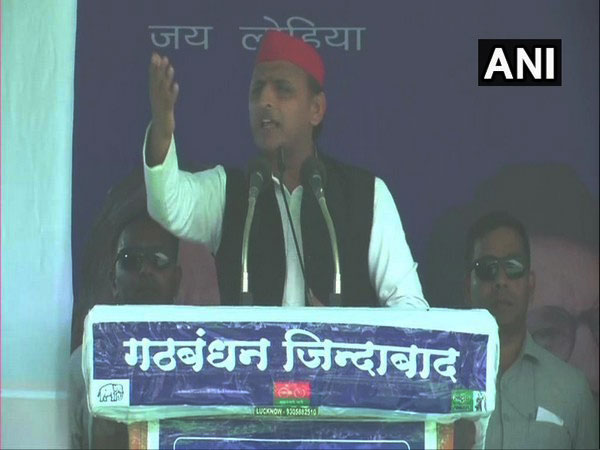 SP chief Akhilesh Yadav addressing an election rally in Gorakhpur, Uttar Pradesh.