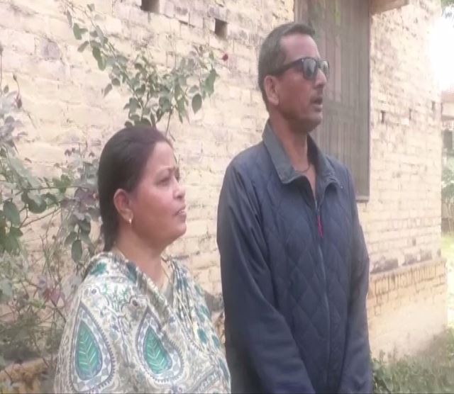 Yashasvi Jaiswal's parents 