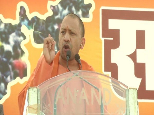 Uttar Pradesh Chief Minister Yogi Adityanath addressing a public rally at GYMC ground in Gwalior, MP on Saturday. Photo/ANI
