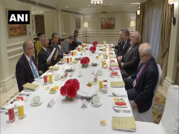 External Affairs Minister S Jaishankar and Iranian Foreign Minister Javad Zarif in New Delhi on Thursday.