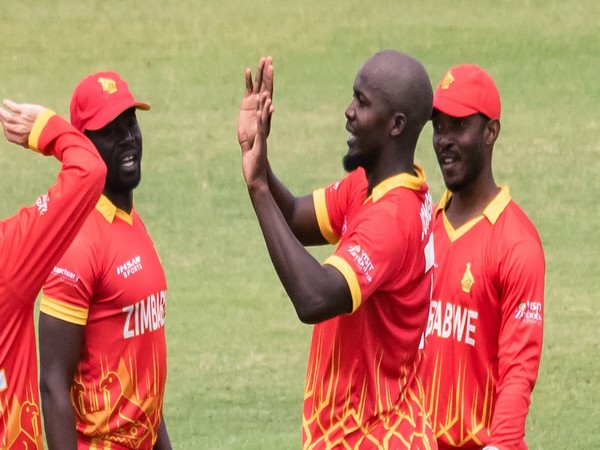 Zimbabwe players celebrate after dismissing a Pakistan batsman (Photo/ ICC Twitter)