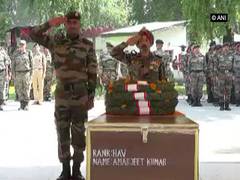 
      
      J-K: Indian Army pays tribute to slain jawans in Srinagar 
      
      