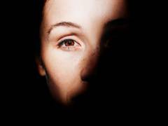 
    Morning exposure to deep red light improves declining eyesight: Study
    