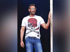 
      
      B-Town celebrities shower heartfelt birthday wishes on Ajay Devgn
      
      
