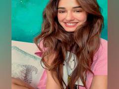 
      
      Disha Patani channels Sunday mood, shares gorgeous pictures
      
      
