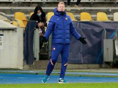 
      
      Barcelona condemn violent attack on coach Koeman after defeat...
      
      