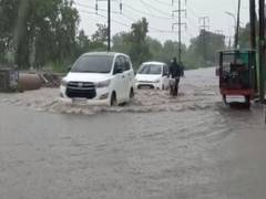 
      
      Heavy rains leads to waterlogging in several parts of Nagpur
      
      