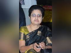 
      
      TDP founder Uma Maheshwari found hanging at her residence
      
      