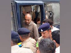 
      
      Sanjiv Bhatt withdraws bail plea in SC in NDPS case
      
      