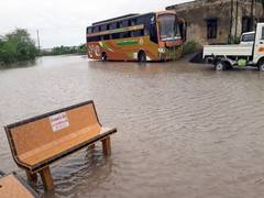 
      
      IMD issues heavy rain alert for Saurashtra and Kutch
      
      