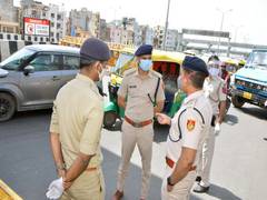 
      
      Delhi: 569 FIRs, 323 arrests during weekend COVID lockdown
      
      