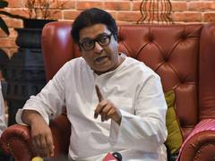 
      
      Raj Thackeray praises Fadnavis for accepting Deputy role in Maha
      
      