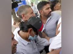 
      
      Supreme Court grants 5-day interim bail to Zubair in UP case
      
      