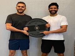 
      
      Farhan Akhtar, Ritesh Sidhwani collaborate with Netflix for...
      
      