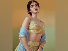 
      
      Shanaya Kapoor turns 22, receives heartfelt wishes from...
      
      