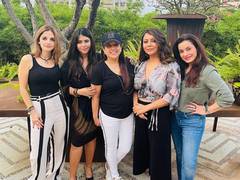 
      
      Gauri Khan, Sussanne Khan, Neelam Kothari spend fun Sunday...
      
      
