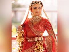 
      
      New bride Katrina Kaif prepares halwa for her first rasoi 
      
      