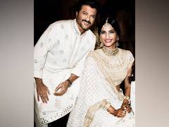 
      
      Sonam Kapoor shares throwback pictures with father Anil Kapoor
      
      