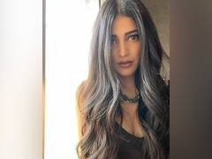 
      
      Shruti Haasan celebrates 13 years in the film industry
      
      
