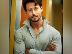 
      
      Tiger Shroff thanks his 'best dad' for his genetics 
      
      