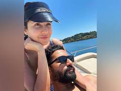 
      
      Katrina Kaif wishes 'New York Wala Birthday' to husband 
      
      