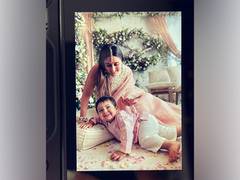 
      
      Kareena Kapoor shares adorable glimpse of her 'Jeh baba'
      
      