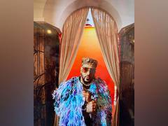 
      
      Badshah receives hate messages from trollers: 'Tu Kab Marega...
      
      
