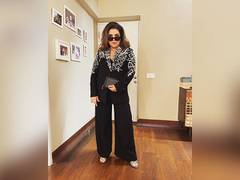 
      
      Farah Khan drops fun insights from Karan Johar's birthday bash
      
      