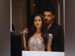 
      
      Karan Kundrra showers birthday love on his 'princess' Tejasswi
      
      