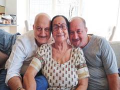 
      
       Anupam Kher pens adorable birthday wish for his mother
      
      