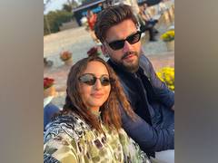 
      
      Sonakshi Sinha funny response to wedding rumors
      
      