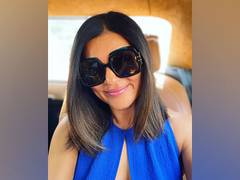 
      
      Sushmita Sen has gentle reminder for all of you
      
      
