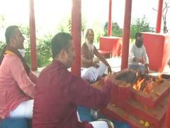 
      
      'Yagna' organized in Jammu city to beat Covid-19
      
      