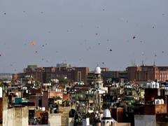 
      
      Students take oath not to fly kites for 3 hours Independence day
      
      