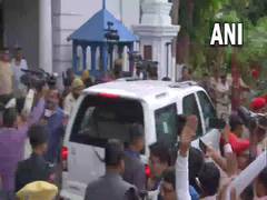 
      
      Bihar political crisis: CM Nitish Kumar reaches Raj Bhavan
      
      