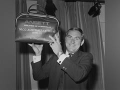 
      
      ICC expresses condolences on Ray Illingworth's demise
      
      