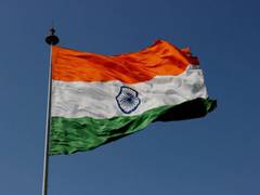
      
      B-Town extends Republic Day wishes to fans
      
      