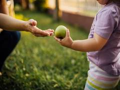 
    Toddlers capable of selfless behavior: Study
    