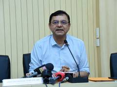 
      
      Govt plans to make hallmarking gold bullion mandatory
      
      