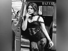 
    Priyanka Chopra flaunts her curves on Harper's Bazaar Singapore cover
    