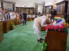 
      
      Delhi: PM Modi arrives for NDA meeting in Parliament
      
      