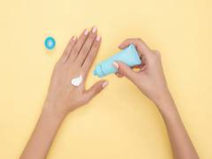 
      
      Sunscreens that include zinc oxide can lose effectiveness,...
      
      