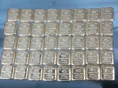 
      
      Telangana: DRI seizes Rs 2 core, 4 kg of smuggled gold
      
      