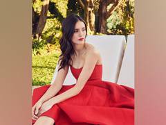 
      
      Nina Dobrev reunites with her 'Vampire Diaries' co-star Paul...
      
      
