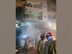 
      
      Fire breaks out at Delhi's Sadar Bazaar, 3 injured
      
      