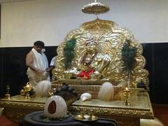 
      
      K'taka: DK Shivakumar offers special prayers for rain
      
      