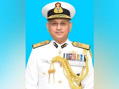 
      
      IG Paramesh Sivamani takes over as commander of coast guard...
      
      