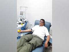 
      
      Differently-abled man from Mumbai donates blood for 25th time
      
      