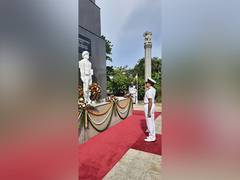 
      
      Vice Chief of Indian Navy pays homage at memorial in Lanka
      
      